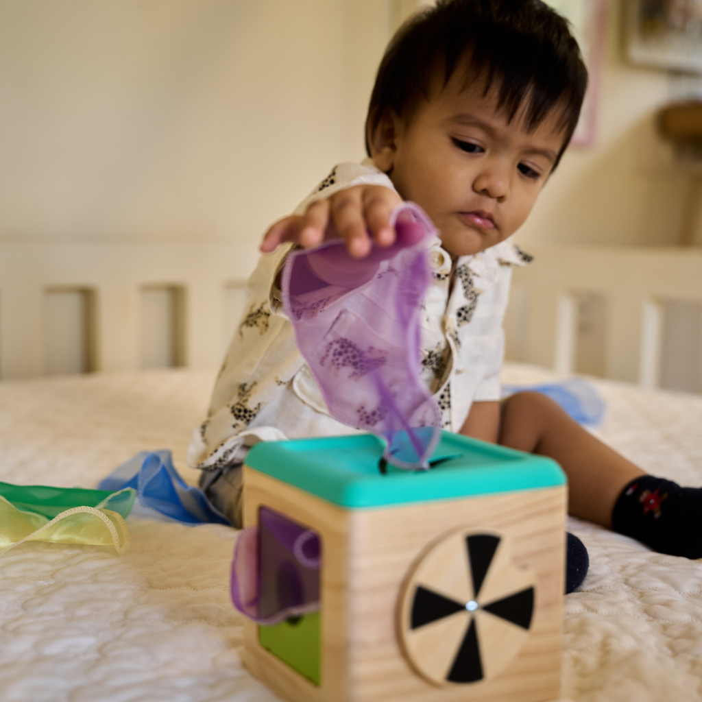 Slot & Pull Tissue Box