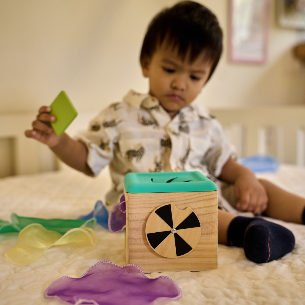 Slot & Pull Tissue Box