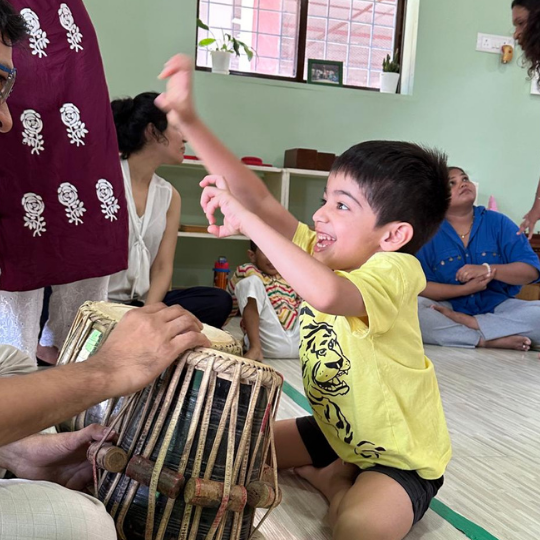 Little Folk Voices - Sing and Move with Folk Music from All Around India (4-10 years)