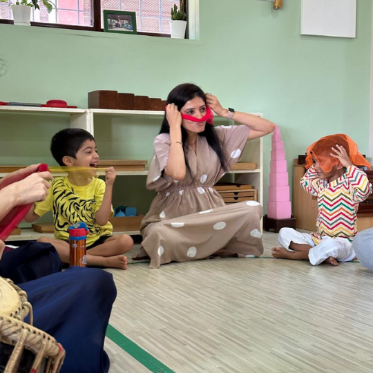 Little Folk Voices - Sing and Move with Folk Music from All Around India (4-10 years)